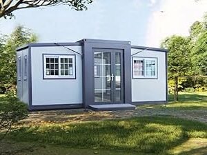 19x20ft Portable Prefab Tiny Home Mobile, Expandable, for Various Uses - Hotel, Office, Guard House, Shop, Villa,Warehouse, 19x20FT (3 Bedrooms,1 Living Room,1 Bathroom,1 Kitchen)