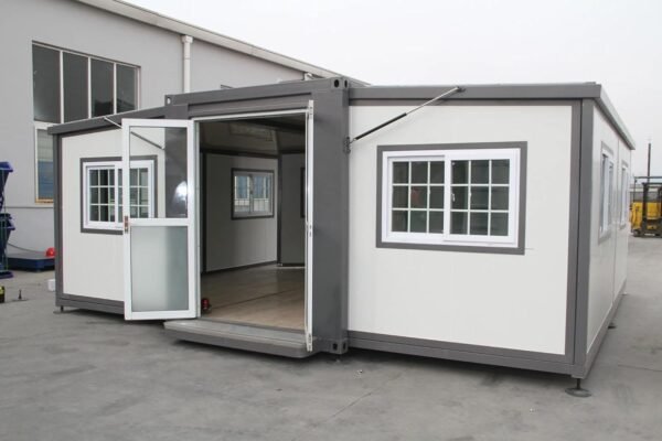 19x20ft Portable Prefab Tiny Home Mobile, Expandable, for Various Uses - Hotel, Office, Guard House, Shop, Villa,Warehouse, 19x20FT (3 Bedrooms,1 Living Room,1 Bathroom,1 Kitchen)