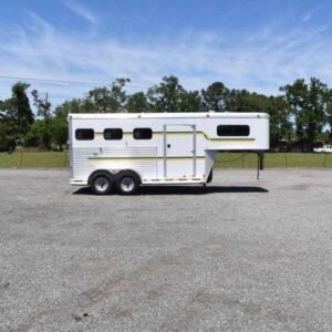 2006 Adam 7302 3 Horse Trailer