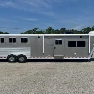 2006 Featherlite 8412LQ 4 Horse Trailer with 12' Short Wall