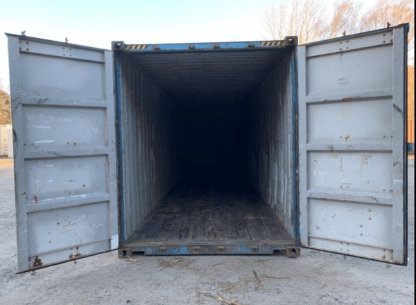 40 x 8 x 9.5 High Cube used shipping container