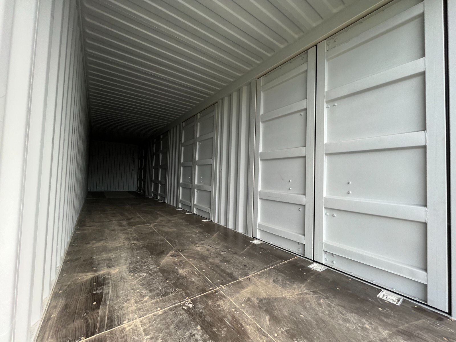40ft High Cube Side Open Storage Shipping Container w/4 Side Doors